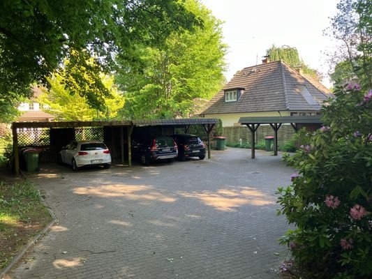 Vorplatz Carport