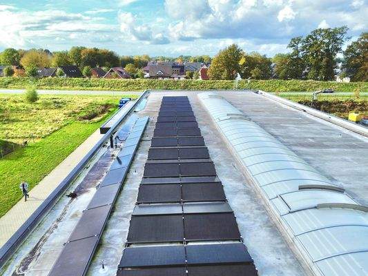 Vogelperspektive PV-Anlage