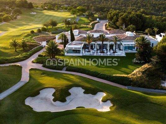 3 and 4-Bedroom Villas in San Miguel de Salinas with Pool