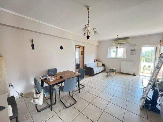 MIT VIDEO: Kreta, Neo Chorio: Zwei- Apartmentshaus zu verkaufen