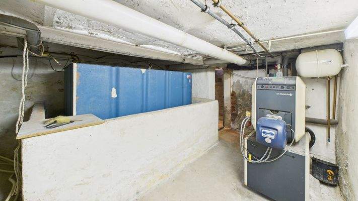 CAM03143G0-PR0191-STILL021