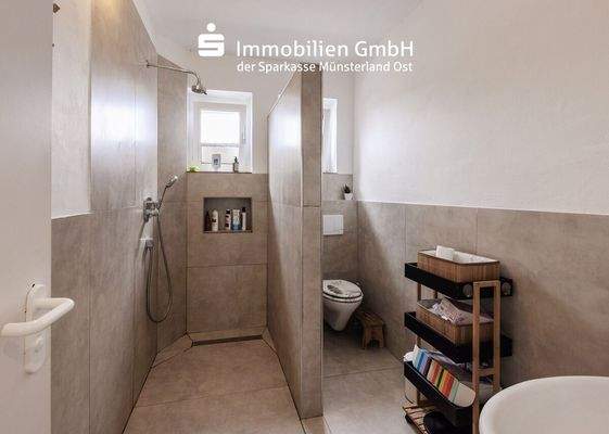 Badezimmer im Erdgeschoss