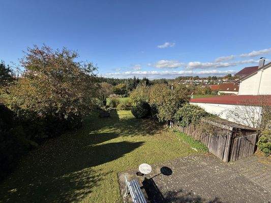 Blick vom Balkon ins Grüne