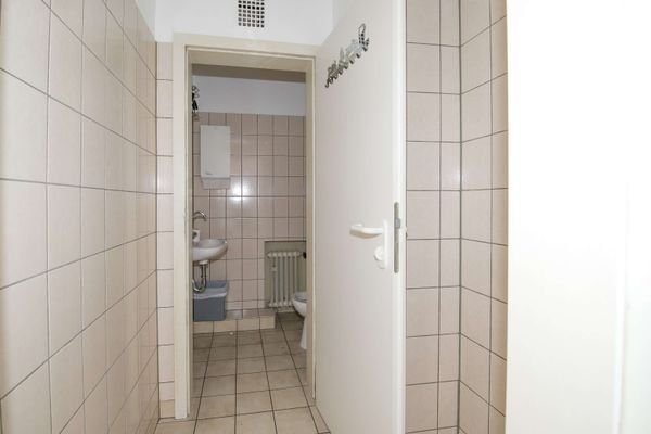 WC 2