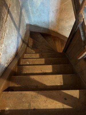Treppenaufgang zum Dachboden