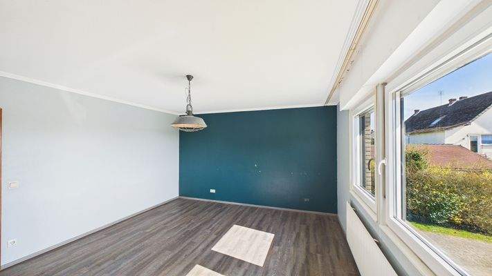 ERDGESCHOSS - RUHERAUM | VORHER (KI)