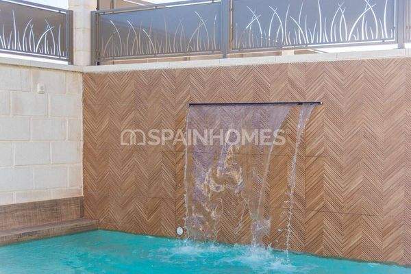 New Build Houses with Contemporary Design in La Herrada