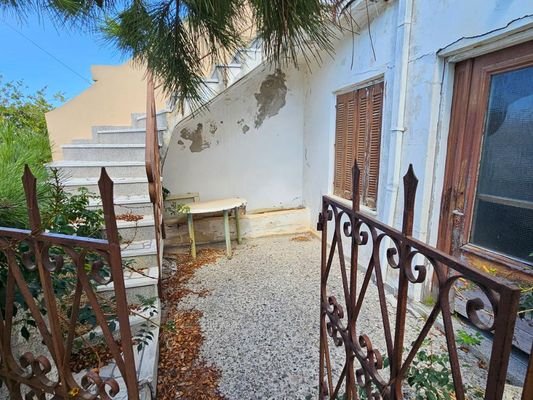 Kreta, Milatos: Zum Verkauf! Schönes Haus mit großem Potenzial!