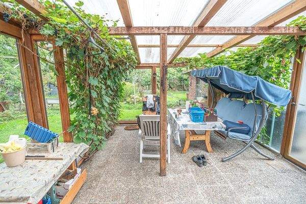 überdachte Terrasse