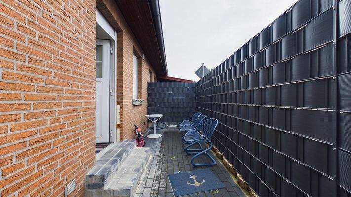 2EG Sitzecke Draußen1