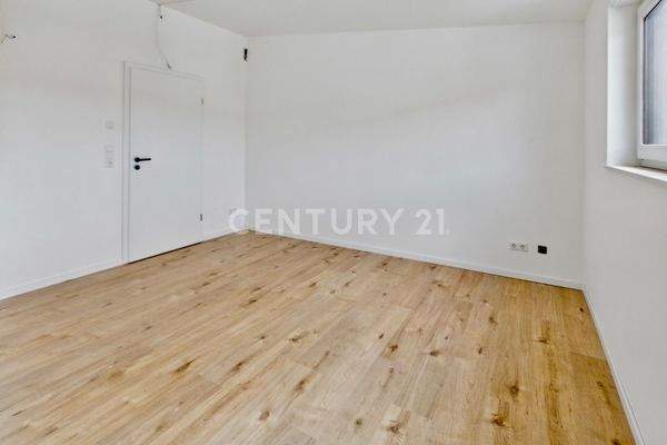 Schlafzimmer mit Blick zur Tür