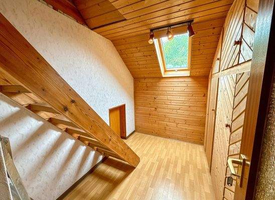 Dachbodenaufgang Neu