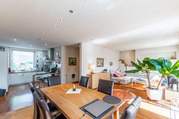 Wohn- und Essbereich (EG)