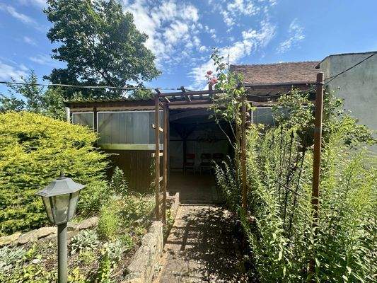 Gartenlaube mit Grillecke