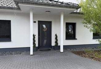 Eingangsbereich B.1