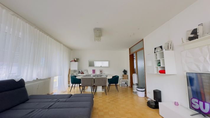 550 OG Wohnzimmer 