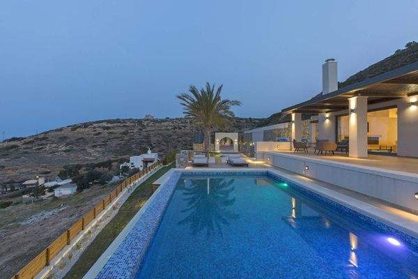 Kreta, Mochlos: Traumhafte Luxusvilla in einer ruhigen Bucht zum Verkauf