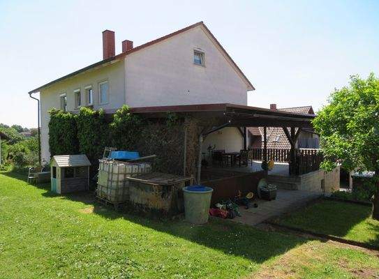 3-Garten mit Freisitz.JPG