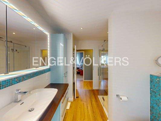 Gepflegtes und Modernes Bad ...