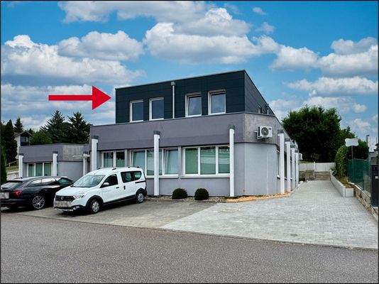 Aussenansicht vorne mit Zugang