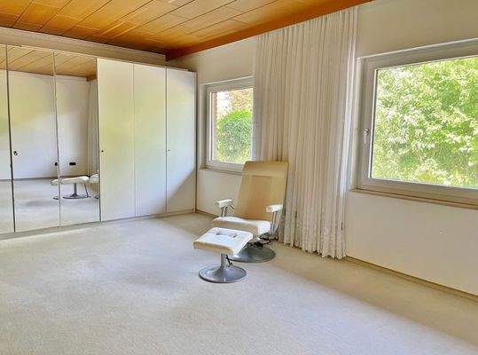 Hauptwohnung: Kinderzimmer/Büro