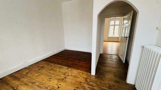 Zimmer Wohnung Obergeschoss .jpeg