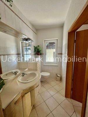 Badezimmer EG (Gäste)