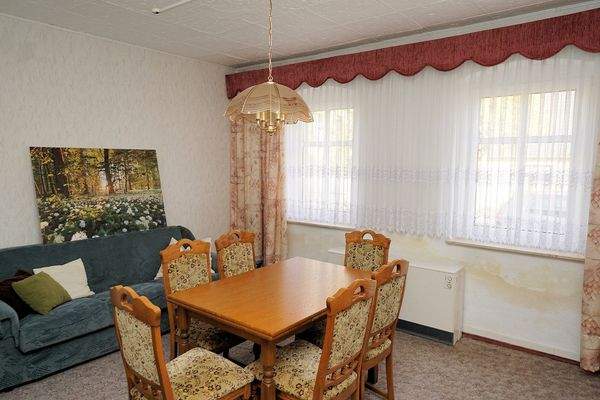 EG Wohnzimmer (3).jpg