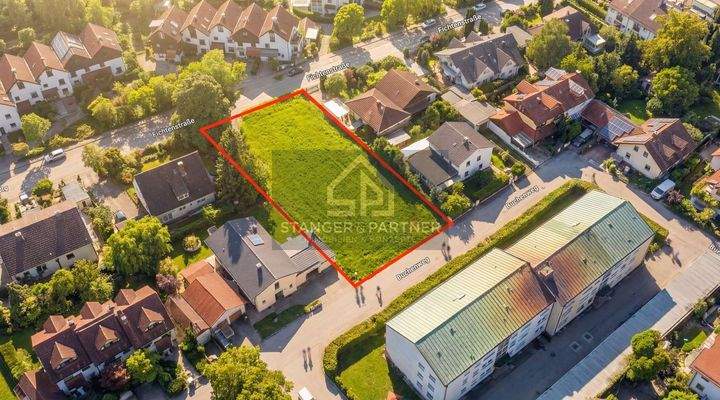 KI-Drohnenbild Gesamtgrundstück