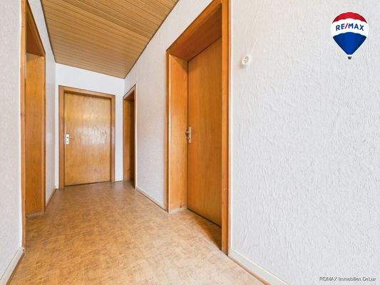 REMAX Immobilien DeLux Einfamilienhaus Diele Blieskastel Mark Borowicz