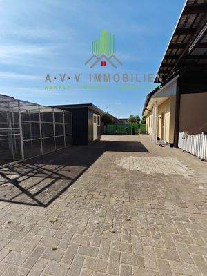 1000020507-Hinterhof