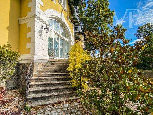 17136266-865F-46D2-BB25-18434C1CA55E