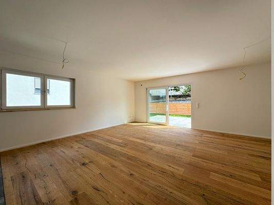 Wohnraum mit Terrassenzugang