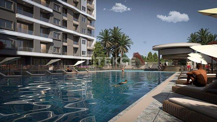 Flats in a Complex with Extensive Social Amenities in Mersin Mezitli