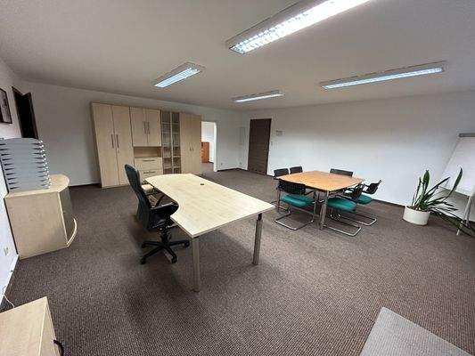 Großzügiger Hauptraum