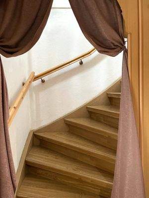 Treppenaufgang zum Obergeschoss