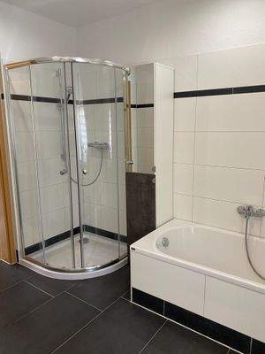 Glauchau Sonnenstr DG Bad_5.pdf.jpg