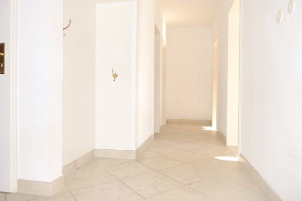 10-Diele-Garderobe