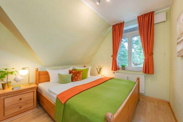 14-schlafzimmer1-landhaus am haff-a5-meerflair-imm