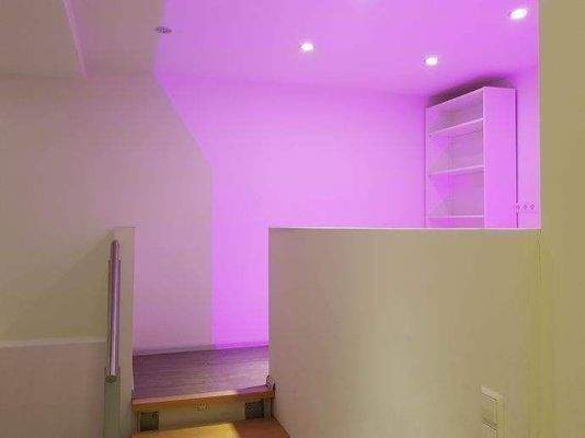 Oberes Split-Level:  - Rezeption - Küche 