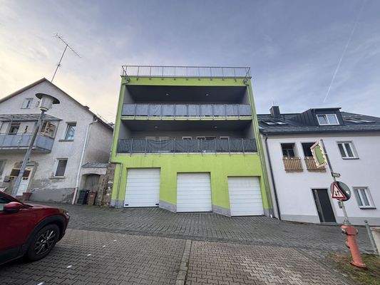 inkl. 4 Garagen