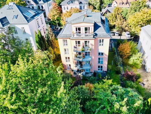 Grünes Wohnen mit 2 Terrassen