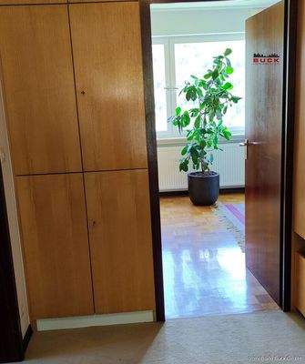 Erdgeschoss Blick Richtung Schlafzimmer