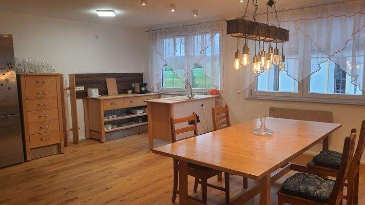 Küche mit Eßzimmer