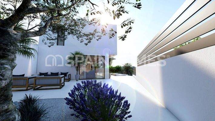 Detached 3-Bedroom House in El Campello Alicante
