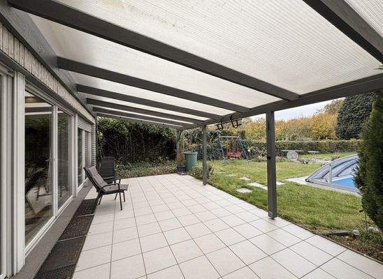 Überdachte Terrasse 