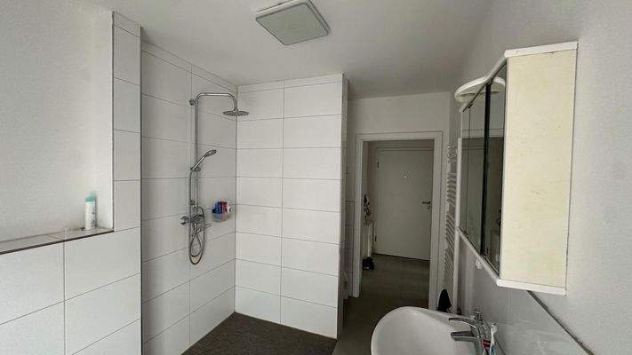 Duschbad zu Diele, Platz für W