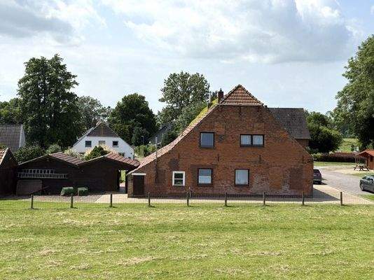 Rückansicht vom Deich