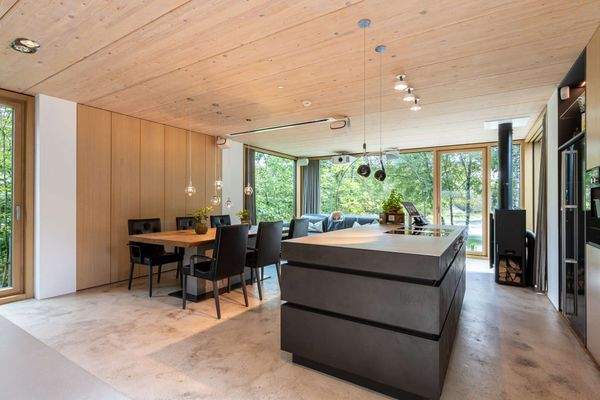 offener Wohn- und Essbereich