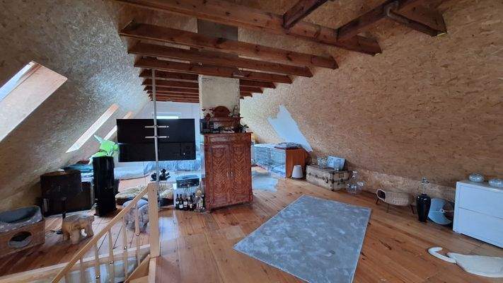 DG - Schlafzimmer-Multifunktionsraum 20251203_103857.jpg